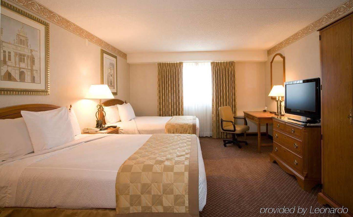 Embassy Suites By Hilton Chicago Schaumburg Woodfield Екстер'єр фото